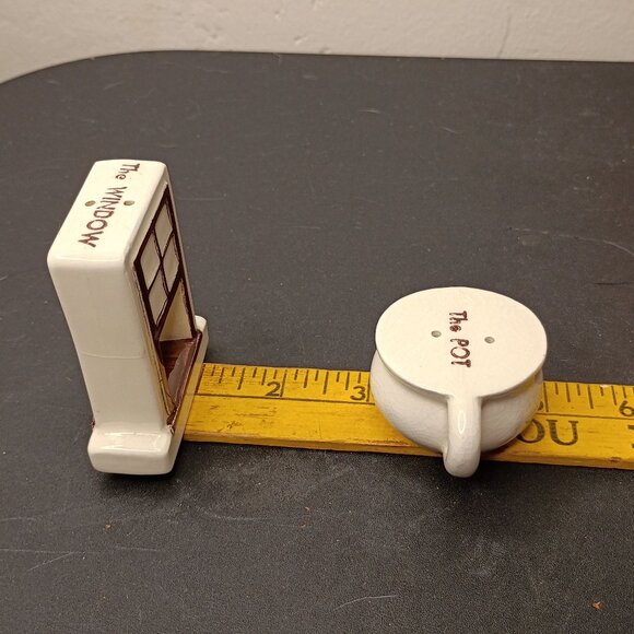 VTG Arizona Ceramic "The Window The Pot" Salt Pepper Shakers Unique Collectable - Picture 4 of 16
